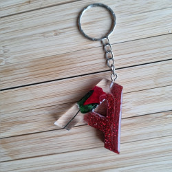 Porte-clé lettre en résine avec paillettes et rose rouges